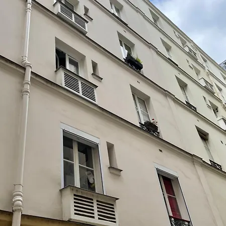 De 35 M2 Au Pied De La Tour Eiffel Parigi